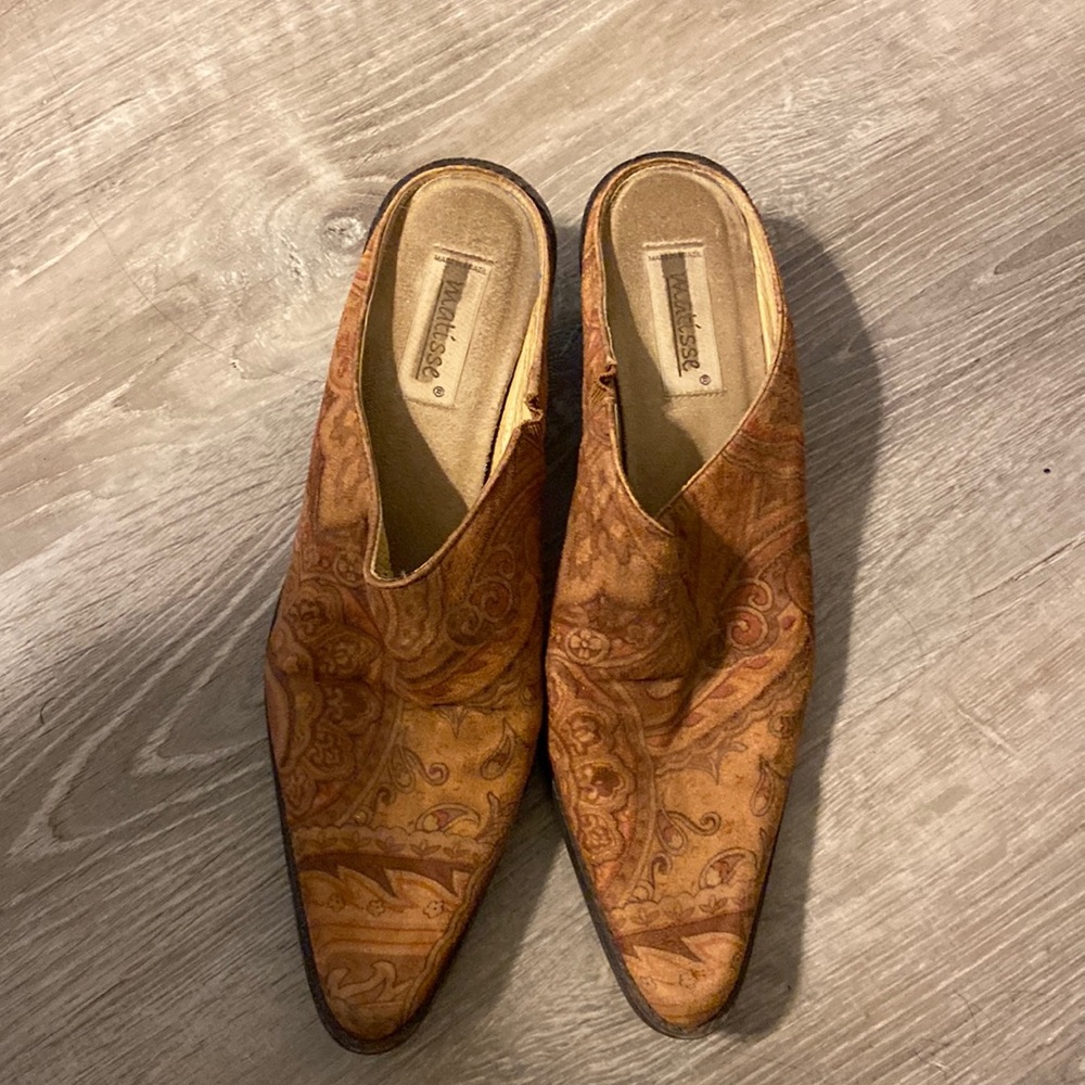 Matisse print suede mules